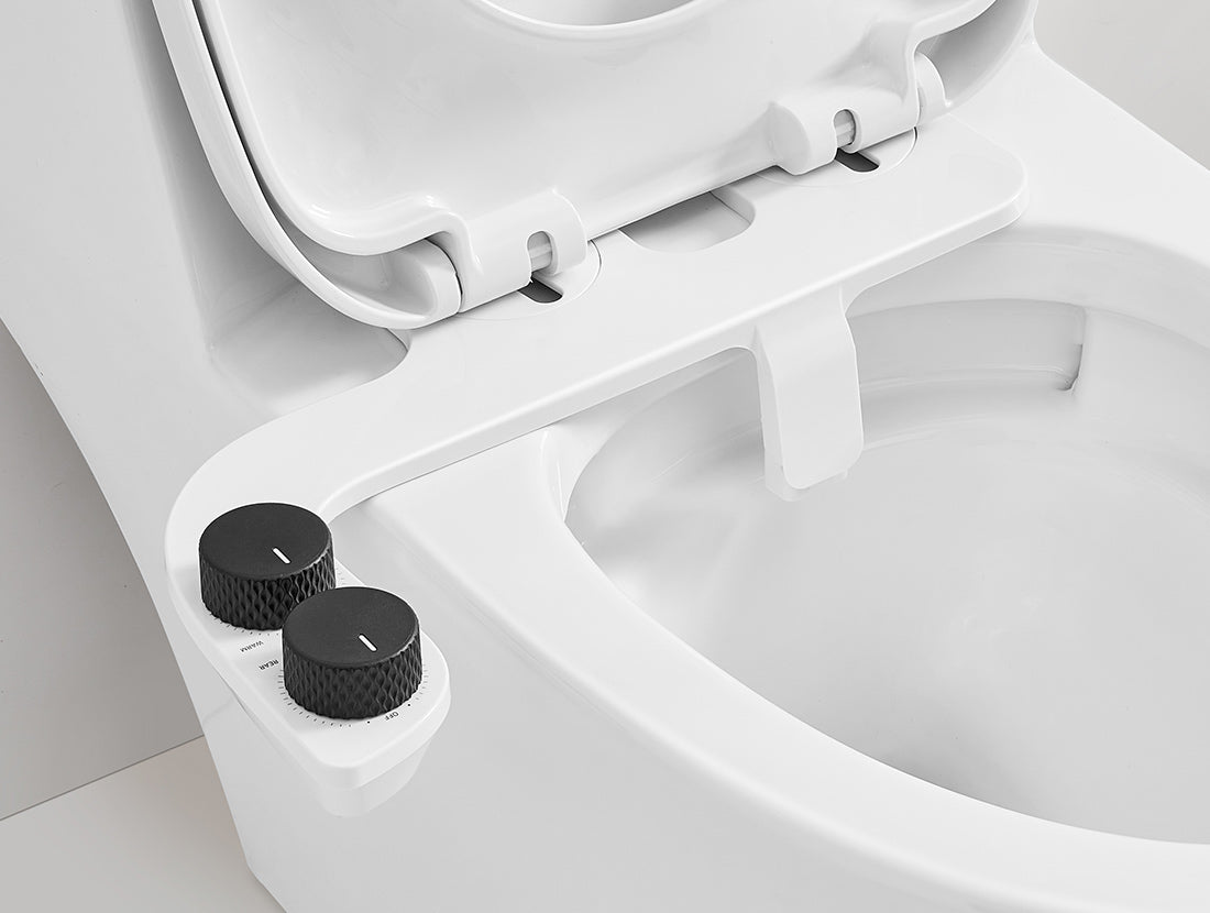 Bidet japonais Eau Chaude V-KLEENT installe sur le toilette